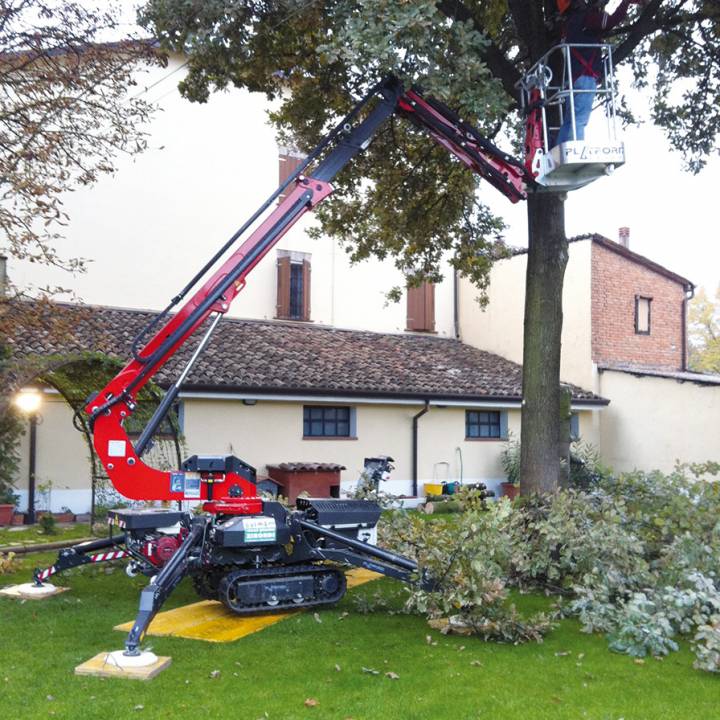 Nacelle araignée Spider 13.65 - compacte, légère et maniable avec une hauteur de travail de 13,40 m_3