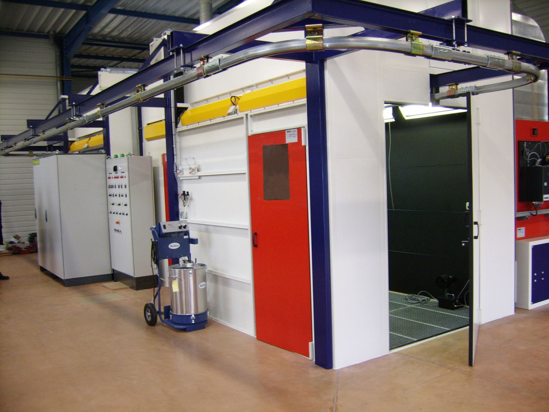 Système de contrôle par ressuage avec ventilation intégrée