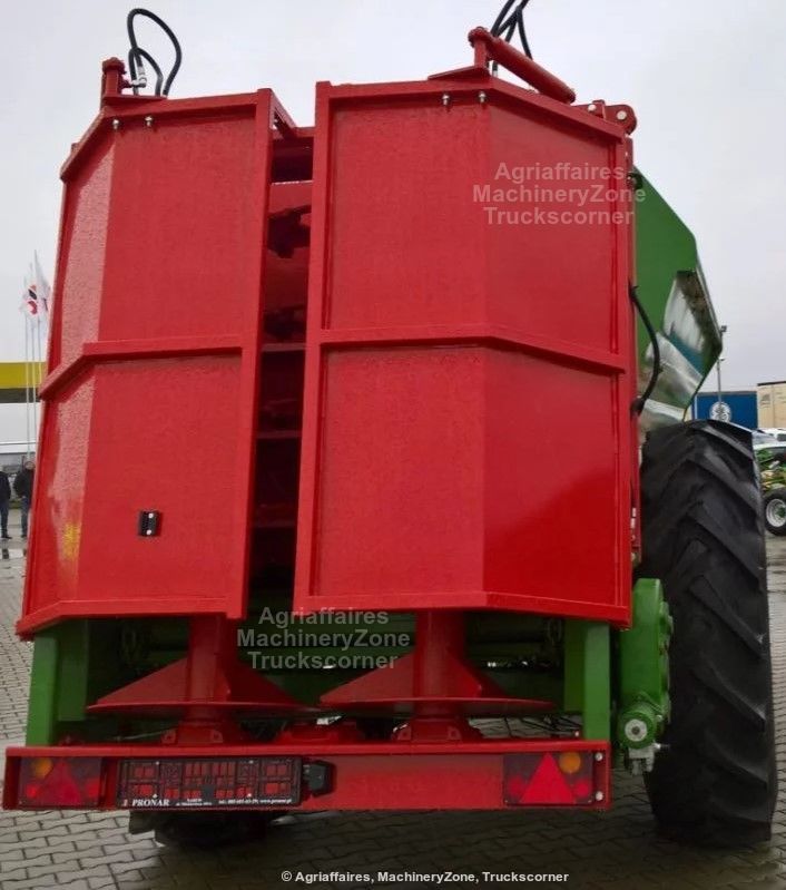 Épandeur à fumier Pronar NV161/2 - hérissons verticaux - capacité 9 m³ - 2024_3