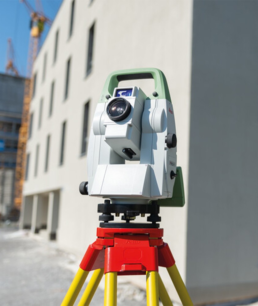 Station totale robotisée Leica TS16 - Précision 5
