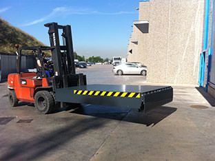 Niveleur de quai avec lèvre rabattable - Inkema RH14 - Hauteur spécifique 463mm pour transport optimisé_3