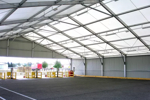 Couverture industrielle pour vos quais de chargement - Neivalu Oxygen_3