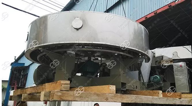 Appareil automatique pour production de cornets de glace de haute capacité