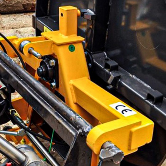 Fagoteuse à bois hydraulique Uniforest Python HF - attelage chargeur EURO et 3-points_3