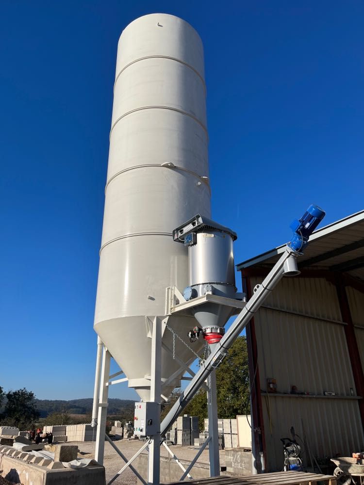 Silo à ciment entierement reconditionné (50 tonnes)_3
