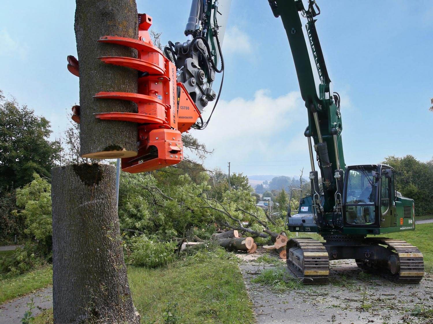 Grappin coupeur forestier Woodcracker CS - diamètre de coupe 580 à 750 mm - ouverture 1430 à 1600 mm - acier Hardox ultra-robuste_3