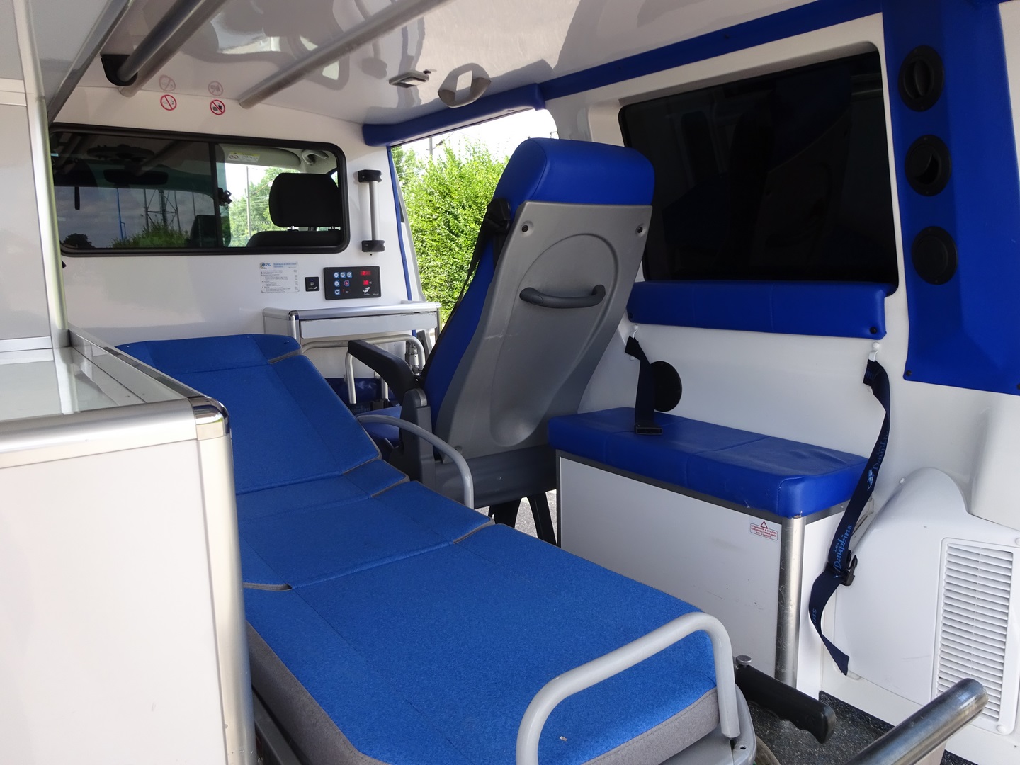 Ambulance volkswagen t5 2016 type a1 - occasion_3