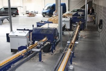 Tronçonneuse simple machines pour palettes - sodeme - coupe à longueur et distribution des blocs_3