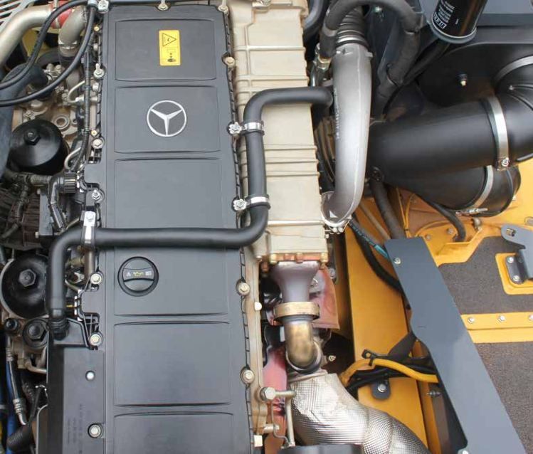 Engin de chantier B50e doté d’un système de freinage à disques à bain d’huile