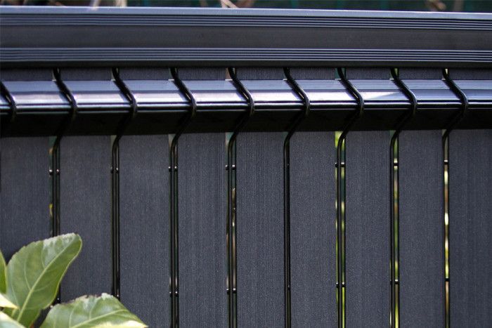 Habillage de clôture en bois composite de qualité haut-de-gamme