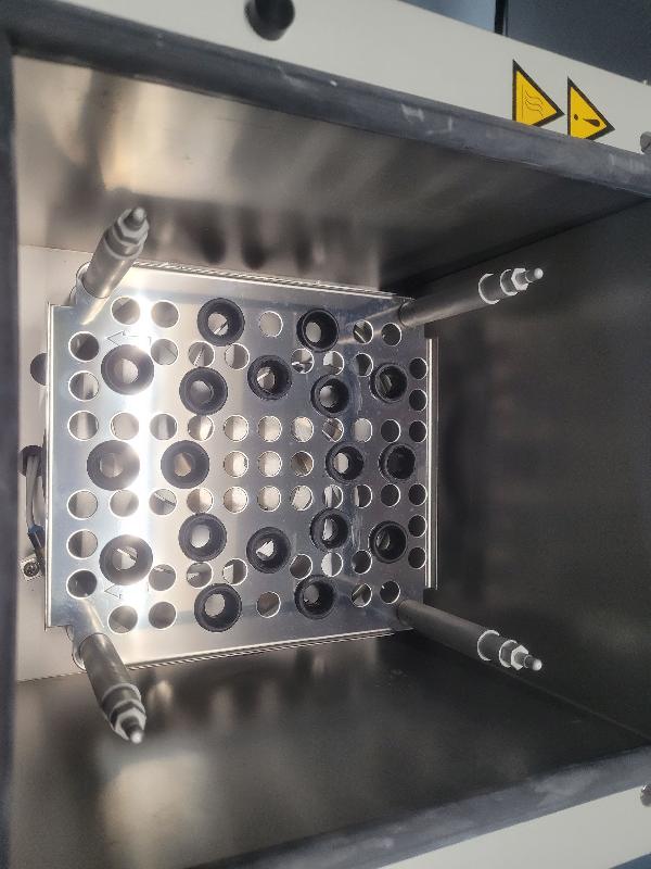 Vortem 1550 Shaking Incubator LABNET_3
