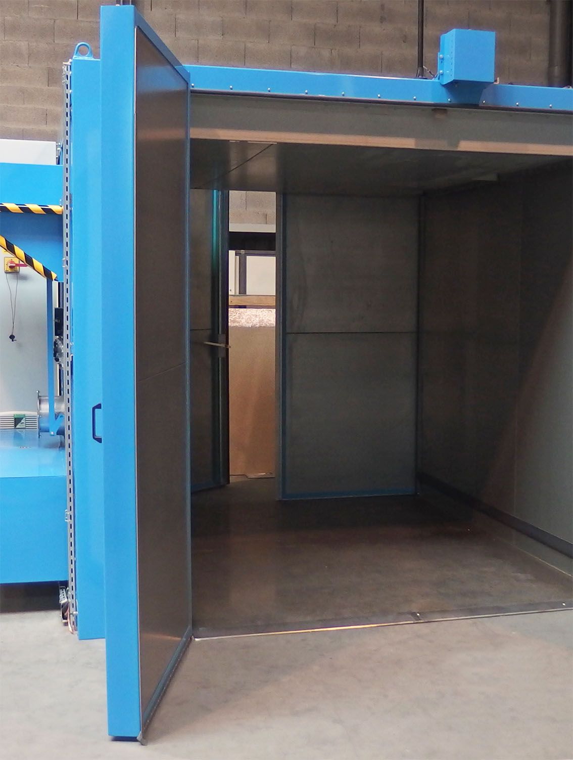 Tunnel de traitement thermique à manutention au sol - grands volumes avec turbo-convection - normes AMS 2750D, Nadcap, ATEX_3
