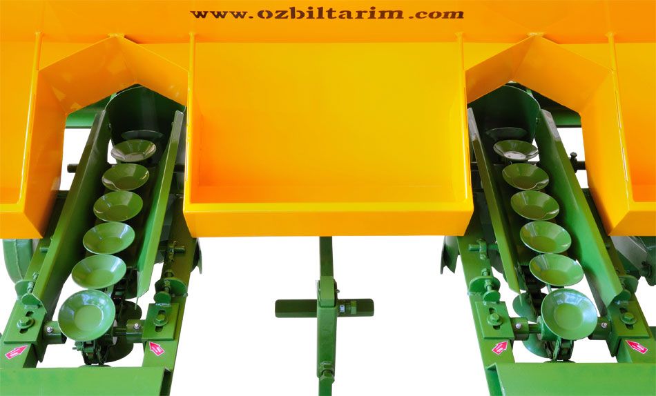 Pd200 - planteuse - özbi̇l machines agricoles - longueur 1140 mm_3