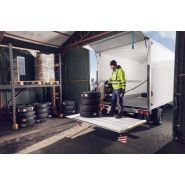 Z3N - Hayon élévateur Hiab Zepro - Capacité 750 kg - Pour véhicules 3,5T - Léger et compact_3