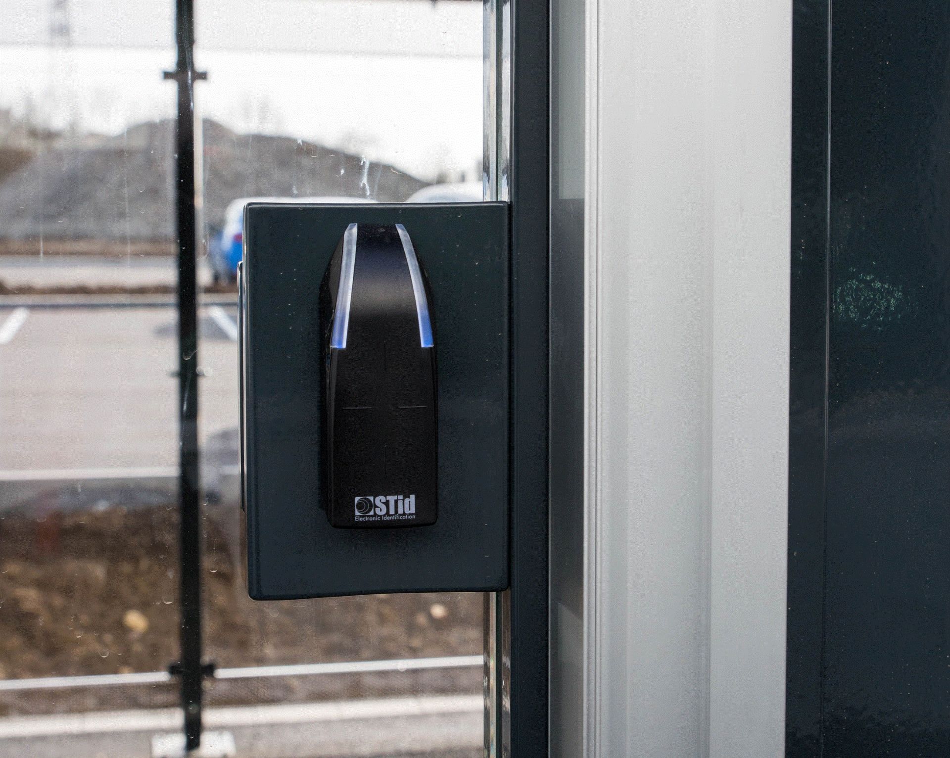 Abri vélos medium sécurisé - design moderne avec toiture inclinée - profondeur 3,20 m_3