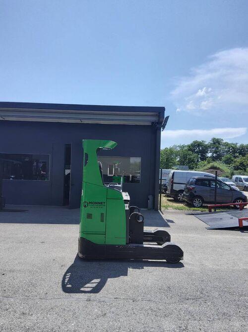 Chariot à mât rétractable BT RRE250 3544 - disponible en occasion et en location de courte à longue durée_3