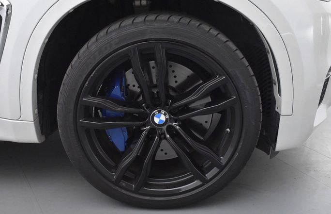 Studio photo et vidéo professionnel à 360° pour véhicules - Auto Clean 60 - Cabine de 67 m²_3