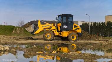 Chargeuse VF 2.63 C Venieri - moteur longitudinal - 4500 kg - godet 0.7 à 1.0 m³ - 50 CV_3