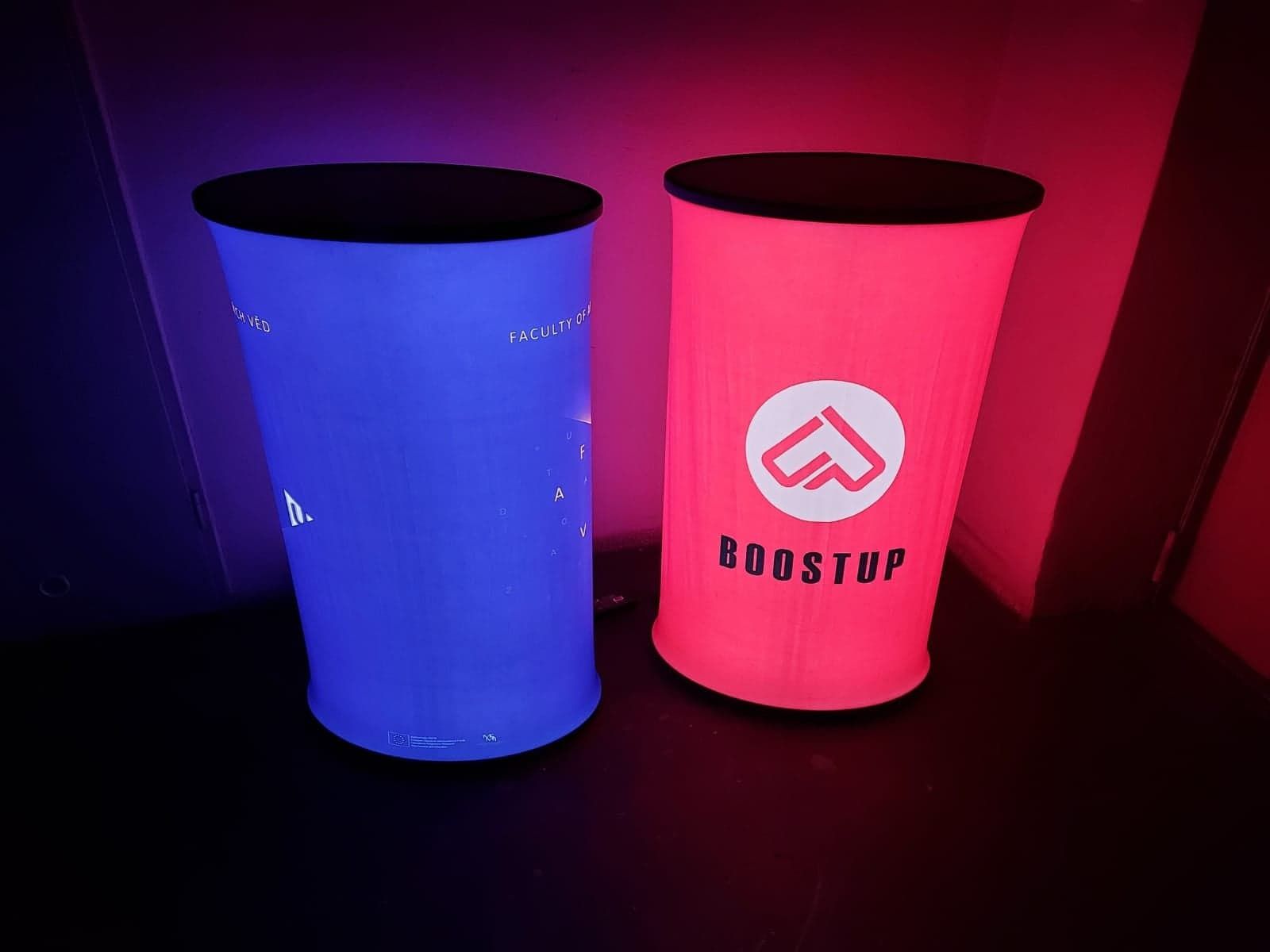 Comptoir lumineux rectangle en tissu tendu - Structure LED, format 80x53xH100cm avec sac de transport_3