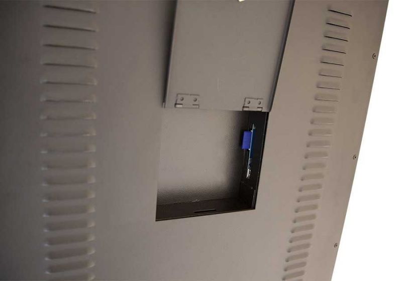 Totem lumineux - p&p - format total 150 x 45 x 38.5 cm - multimedia150_3