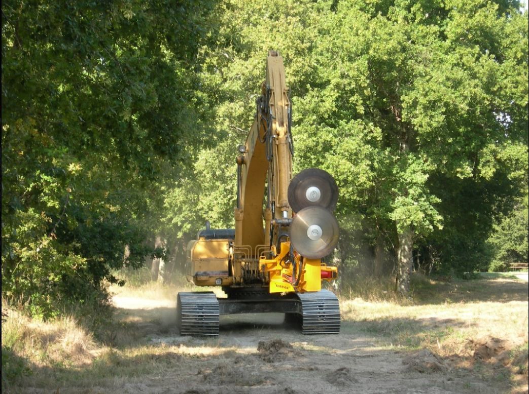 Taille-haie hydraulique LEM Ø900 - KIROGN - largeur de coupe 90 à 154 cm - corps léger et inoxydable_3