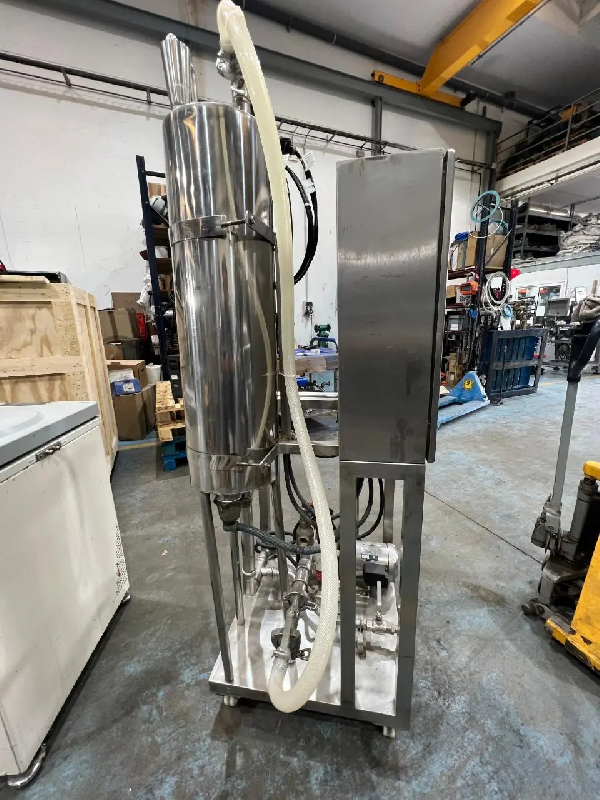 Cuve chauffant skid d'occasion avec pompe centrifuge - référence : c8304_3