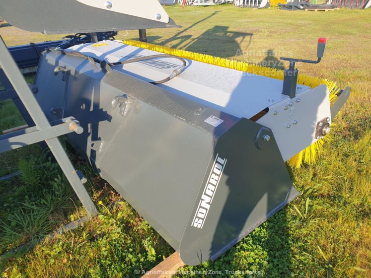 Godet balayeur à brosse rotative Sonarol LS SNR 2400 - Attelage Euro - Largeur 2400 mm - Neuf_3