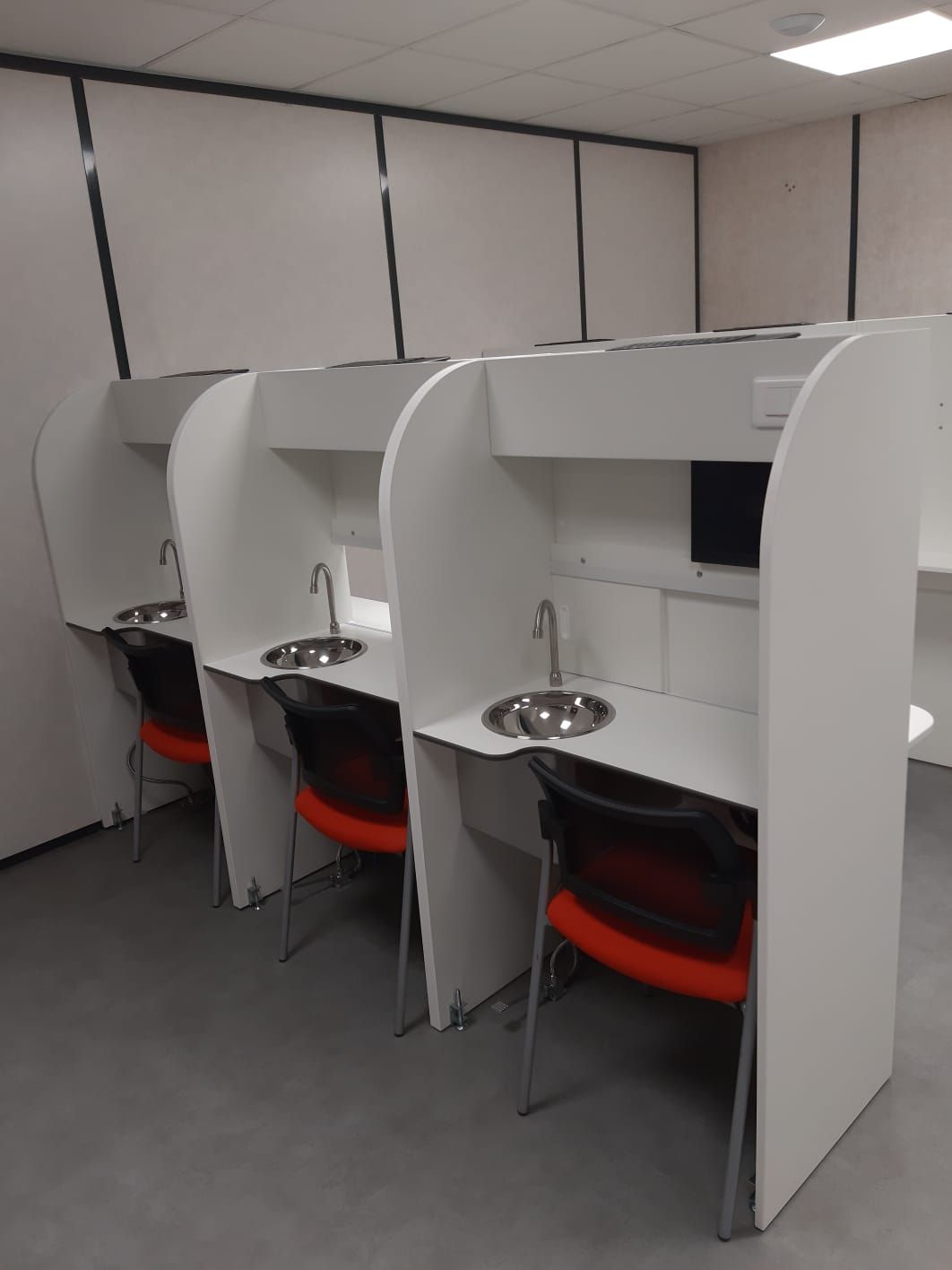 Cabine ergonomique pour tests sensoriels indépendants