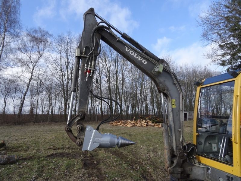 Fendeuse de buches pour pelle 1 a 15 tonnes_3