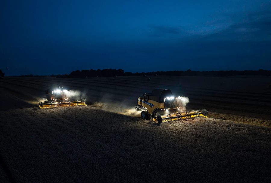 Cx8.90 tier 4b moissonneuse batteuse - new holland - trémie (l) 12500_3