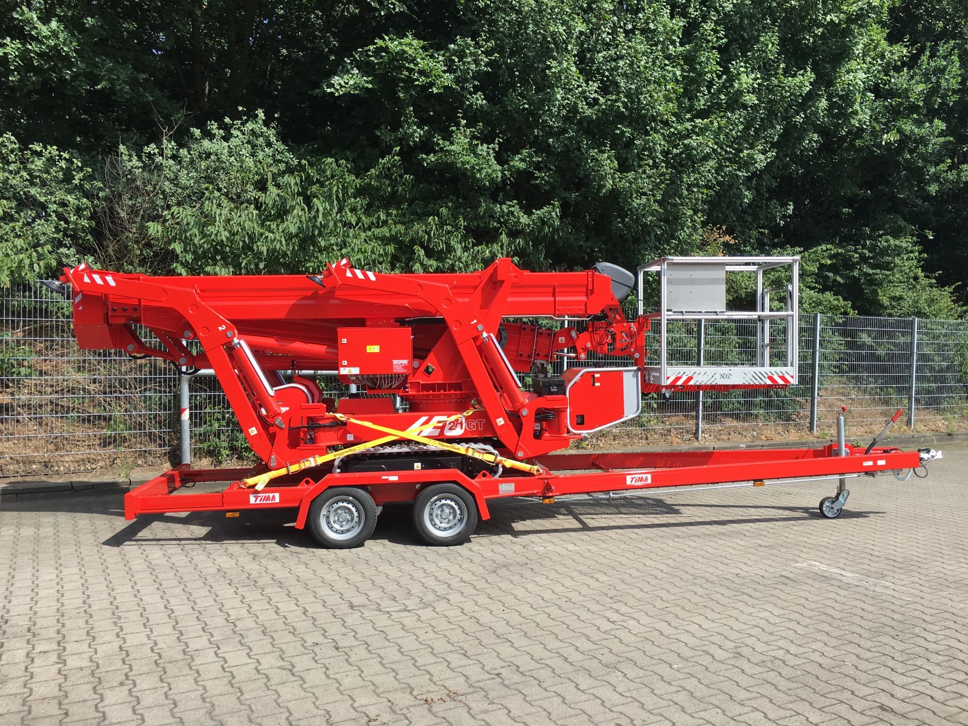 Nacelle araignée LEO21GT - Hauteur 21m - Déport 12m - Capacité 250kg - Motorisation bi-énergie_3