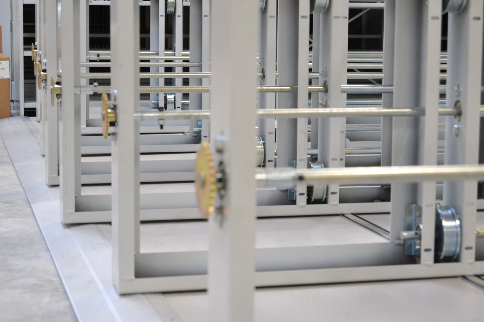 Rayonnage d'archivage mobile - tôlé - stockage optimisé et sécurisé_3