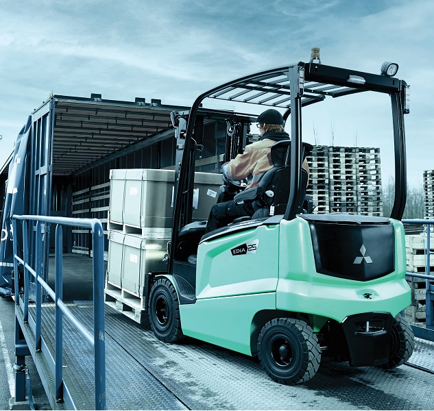 Location courte durée - Chariot élévateur électrique Mitsubishi 2500 kg, 4 roues, 80 V - EDIA EX FB25N_3