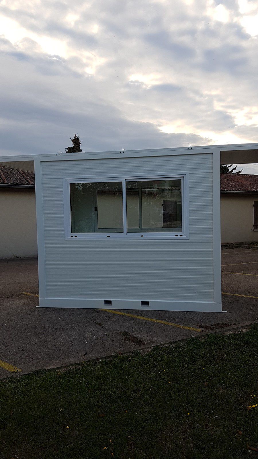 Guérite modulaire avec auvent - Poste de garde traversant_3