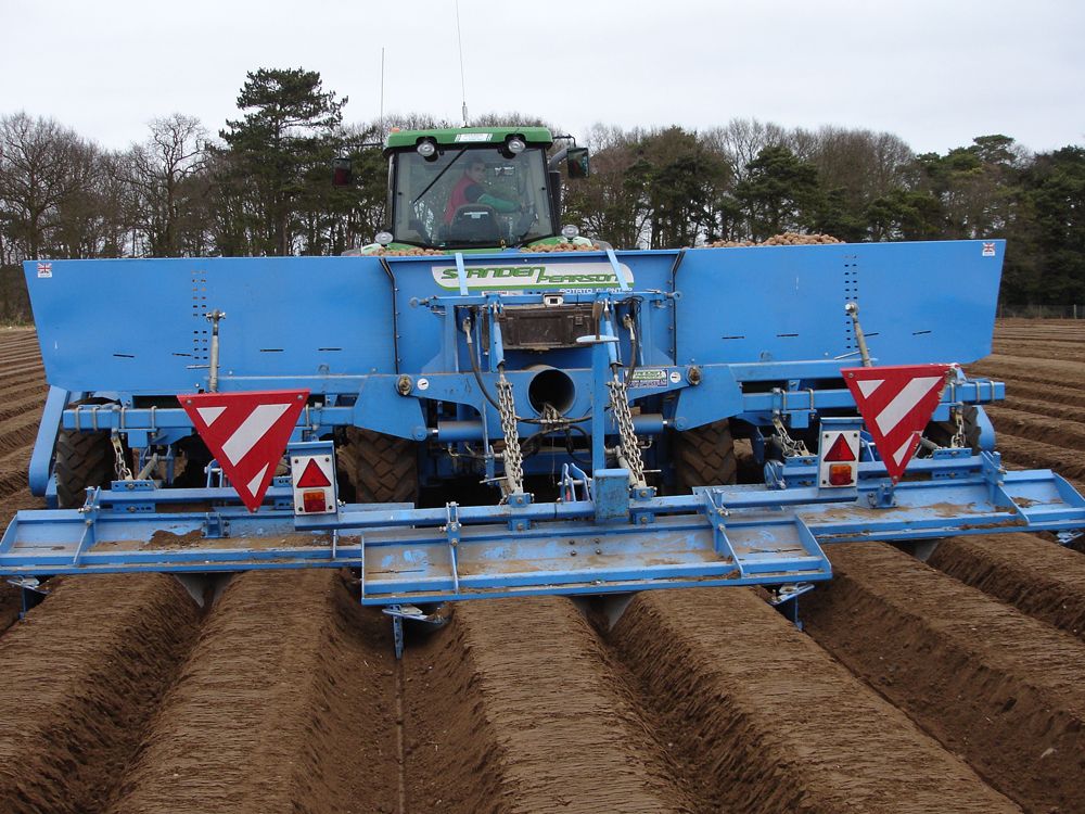Système de plantation quadruple Standen pour des tubercules réguliers et un meilleur rendement