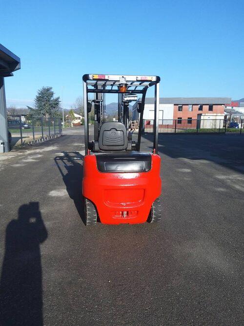 Chariot élévateur électrique Hangcha CPD25-AC3 2460 - disponible en occasion et en location de courte à longue durée_3