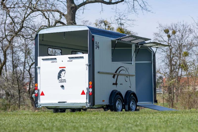 Remorque pour transport d'animaux - Cheval liberté maxi 4 - 4 places diagonales_3
