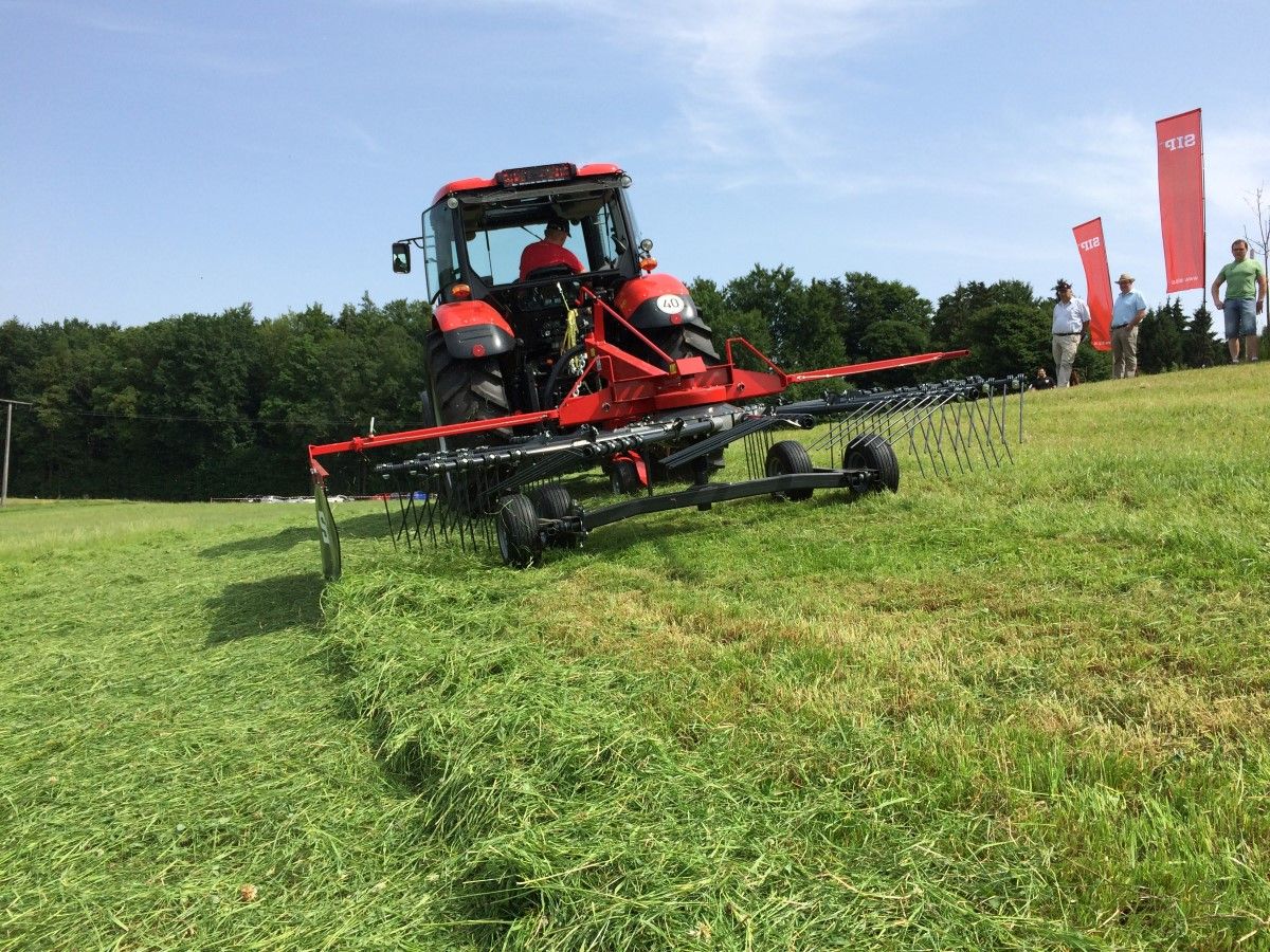 Andaineur agricole performant pour une capacité de 5,50 ha/h