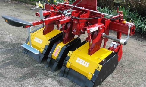 Équipement agricole pour désherbage efficace entre cultures