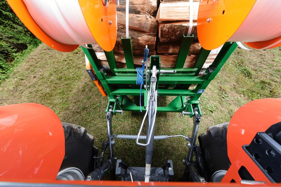 Machine de cerclage en bois avec attelage à trois points