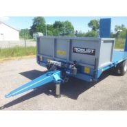 Anneaux d'arrimages latéraux sur remorque agricole robuste