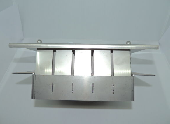 Presse-mottes INOX Grand Modèle - 8 mottes de 5 x 5 x 5 cm pour plants vigoureux_3