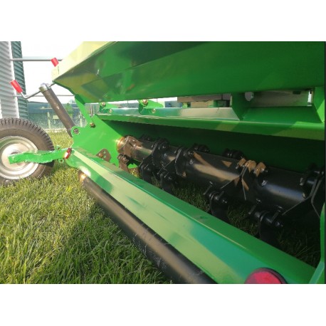 Tondeuse tractable pour quad avec réglage de hauteur de coupe