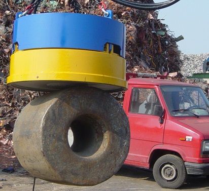 Electro-aimant pendulaire avec génératrice pour pelles 4 à 70 tonnes_4