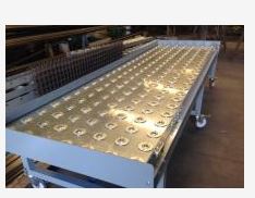 Table à billes installée entre convoyeurs ou en fin de chaîne