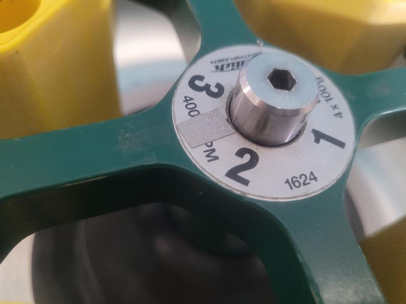 Centrifugeuse de paillasse ROTOFIX 32 Hettich_3