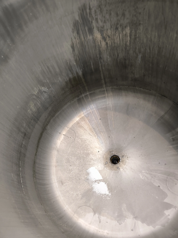 Cuve verticale de 1000 litres en acier inoxydable 304 - référence : c13646 - c13647 - c13649 - c13651 - c13652 - c13653 - c13654_3