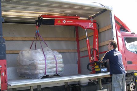 Grue auxiliaire Fassi M20A - capacité de levage jusqu'à 2,24 tm - bras hydraulique jusqu'à 4,00 m_3