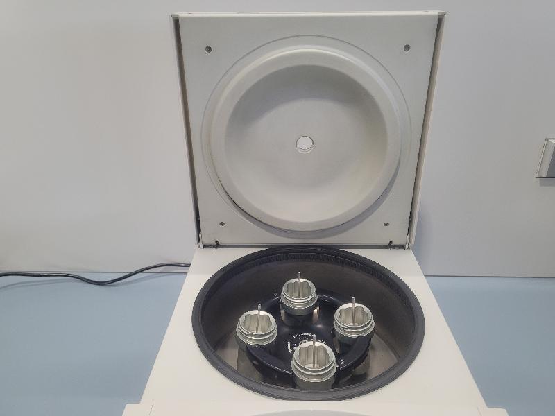 Centrifugeuse réfrigérée EPPENDORF 5702R avec rotor A-4-38_3