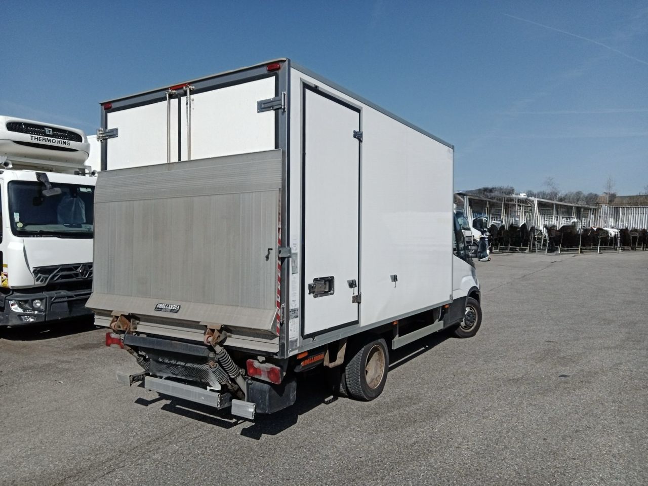 Voiture frigorifique Iveco Daily 35C16 - 726FR135_3